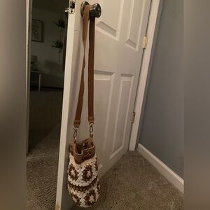 Brown crochet crossbody bag